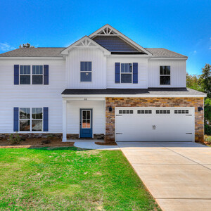 108 Pennington Lane N, Greenwood, South Carolina - Winterset